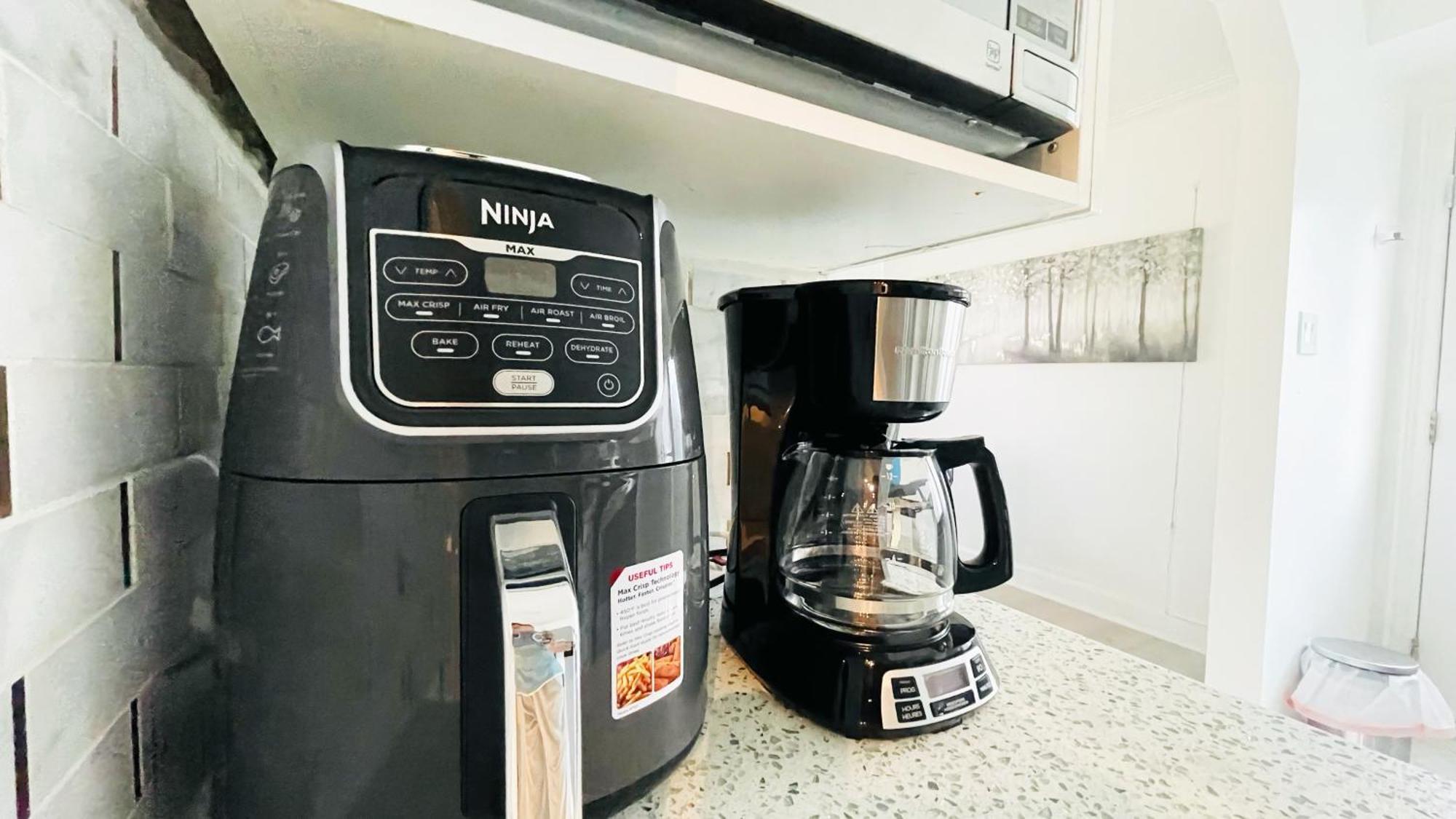 Apartment Cozy 10 Mins From Airport With Free Parking