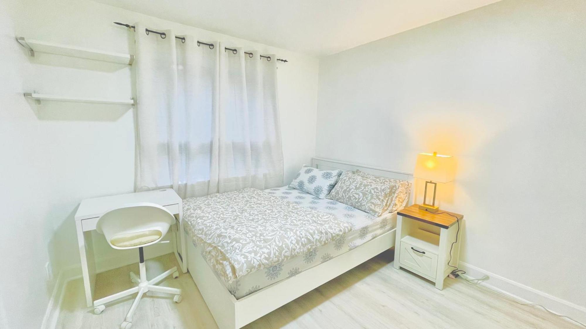Apartment Cozy 10 Mins From Airport With Free Parking Toronto