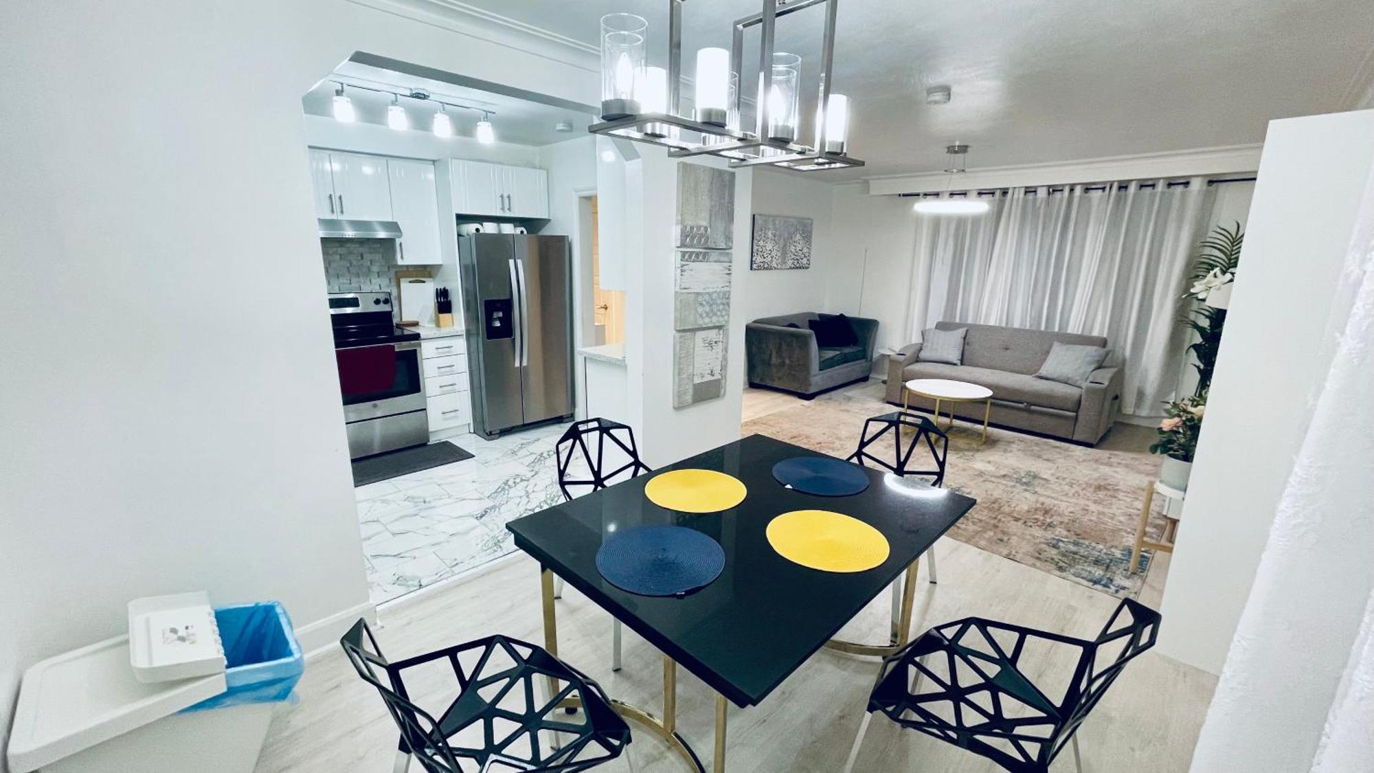 Apartment Cozy 10 Mins From Airport With Free Parking